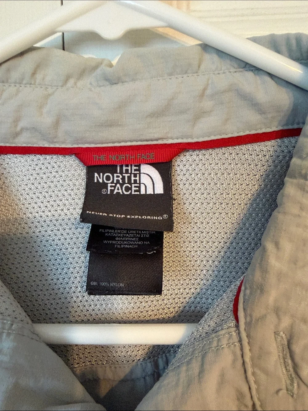 The North Face Men’s Light Gray Long-Sleeve Button-Down Shirt